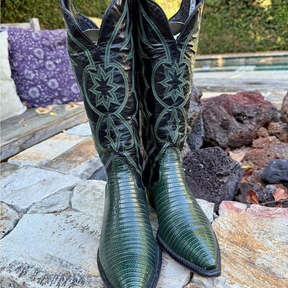 Vintage Tony Lama Lizard Skin
Cowboy Boots - Forest Green & Black Size 6 - Picture 2 of 13